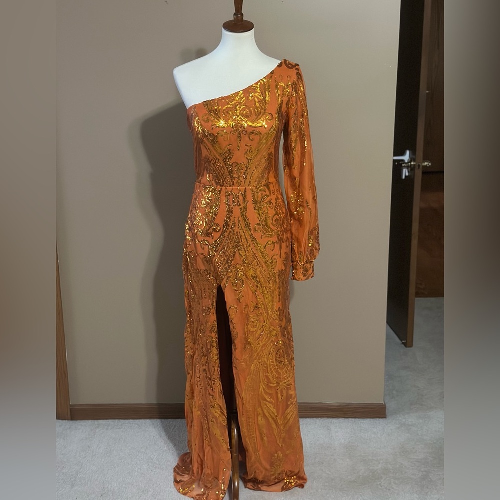 Stunning orange dress